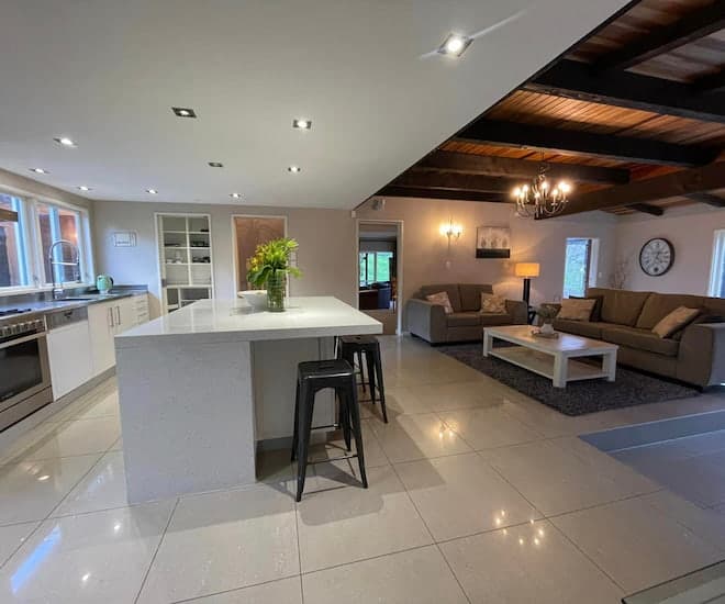 Broadoaks Retreat kitchen and lounge meeting area