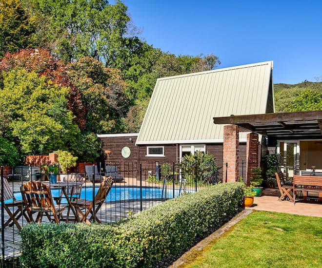 Broadoaks Retreat pool